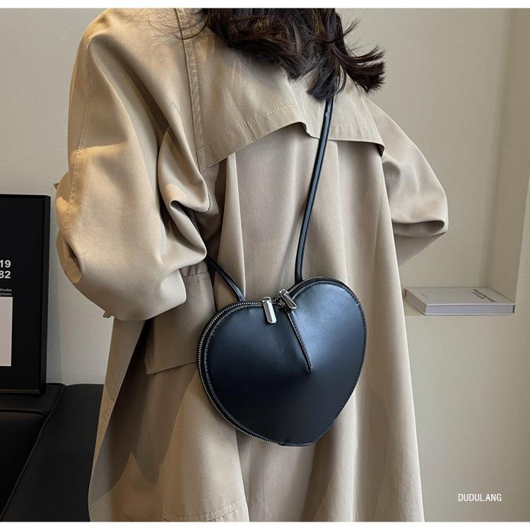 Bag for Work High-end Dopamine Women's Bag Personalized Underarm Bag for Women Hot Girls Love Bag Valentine's Day Gift List
