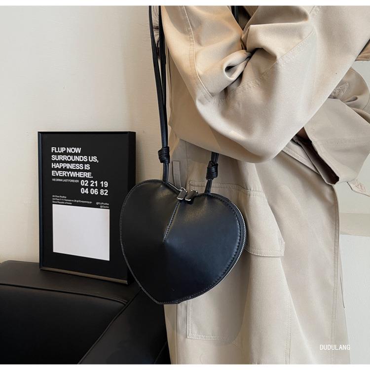 Bag for Work High-end Dopamine Women's Bag Personalized Underarm Bag for Women Hot Girls Love Bag Valentine's Day Gift List