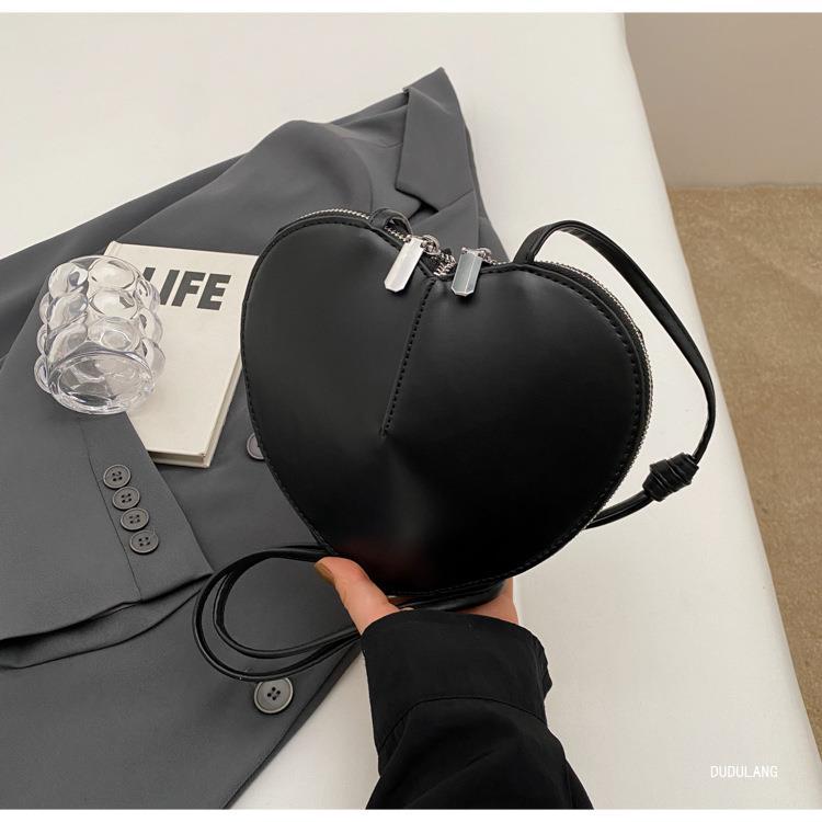 Bag for Work High-end Dopamine Women's Bag Personalized Underarm Bag for Women Hot Girls Love Bag Valentine's Day Gift List