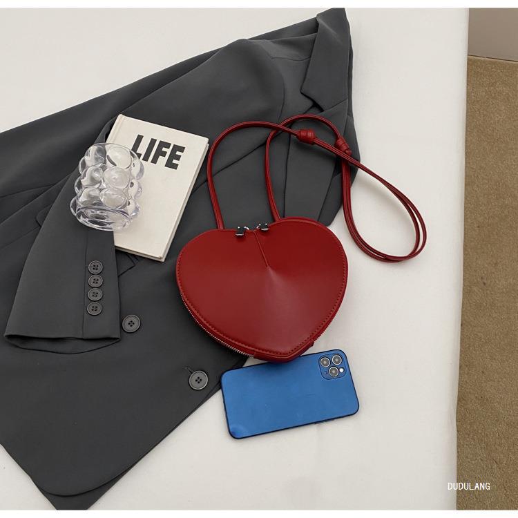 Bag for Work High-end Dopamine Women's Bag Personalized Underarm Bag for Women Hot Girls Love Bag Valentine's Day Gift List