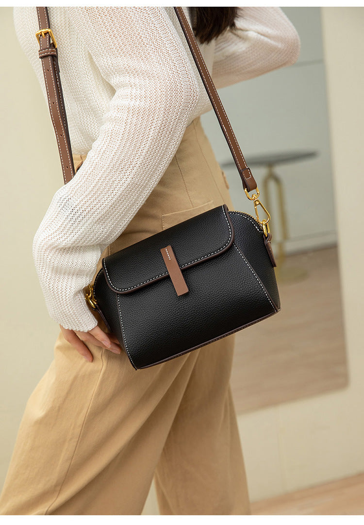Summer Niche Women's Bag 2026 New High-End Shoulder Bag Fashionable Versatile Women's Crossbody Bag Shell-Shaped Small Square Bag