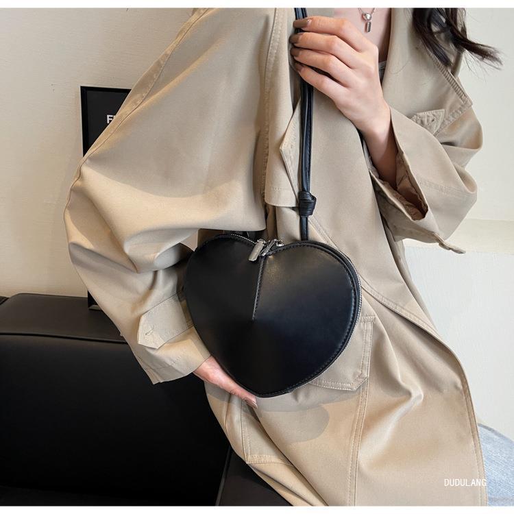 Bag for Work High-end Dopamine Women's Bag Personalized Underarm Bag for Women Hot Girls Love Bag Valentine's Day Gift List