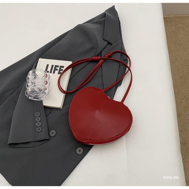 Bag for Work High-end Dopamine Women's Bag Personalized Underarm Bag for Women Hot Girls Love Bag Valentine's Day Gift List