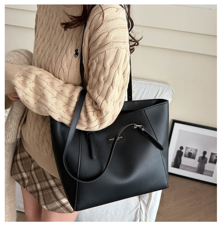Large Capacity Bag Women's Autumn and Winter All-match 2024 New Style Simple Shoulder Bag College Students' School Bag Commuter Tote Bag