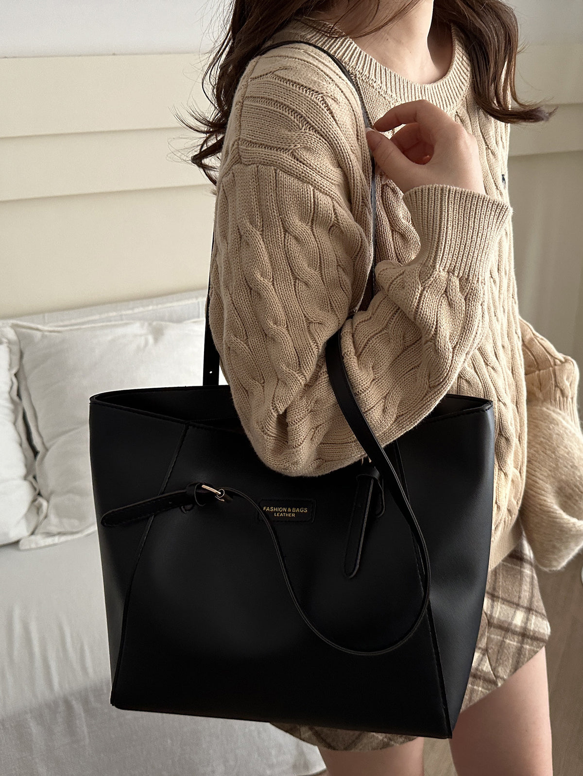 Large Capacity Bag Women's Autumn and Winter All-match 2024 New Style Simple Shoulder Bag College Students' School Bag Commuter Tote Bag