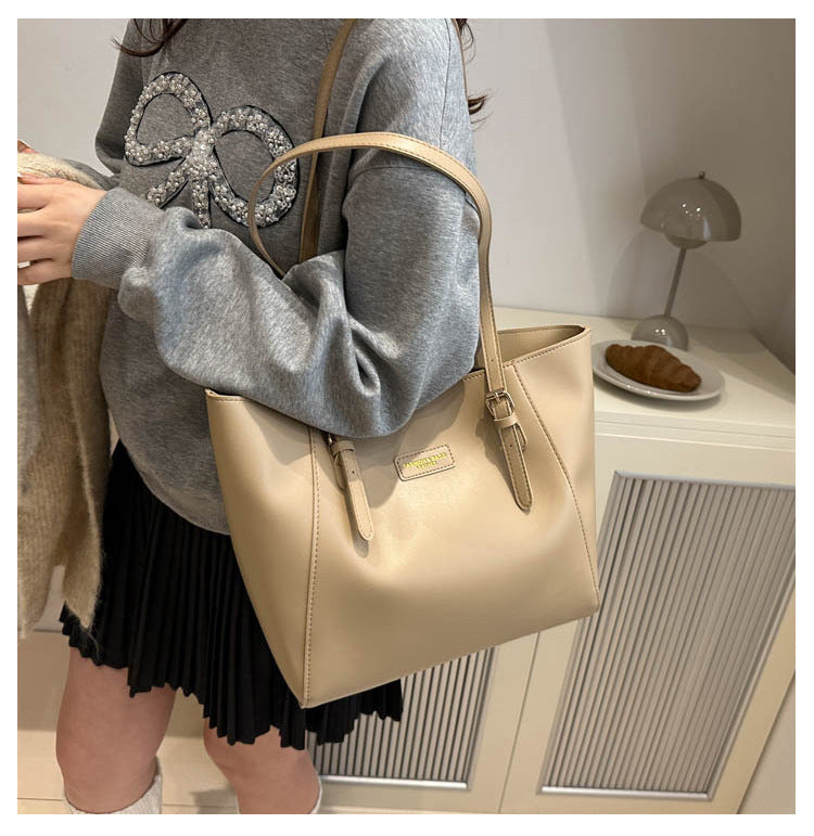 Large Capacity Bag Women's Autumn and Winter All-match 2024 New Style Simple Shoulder Bag College Students' School Bag Commuter Tote Bag