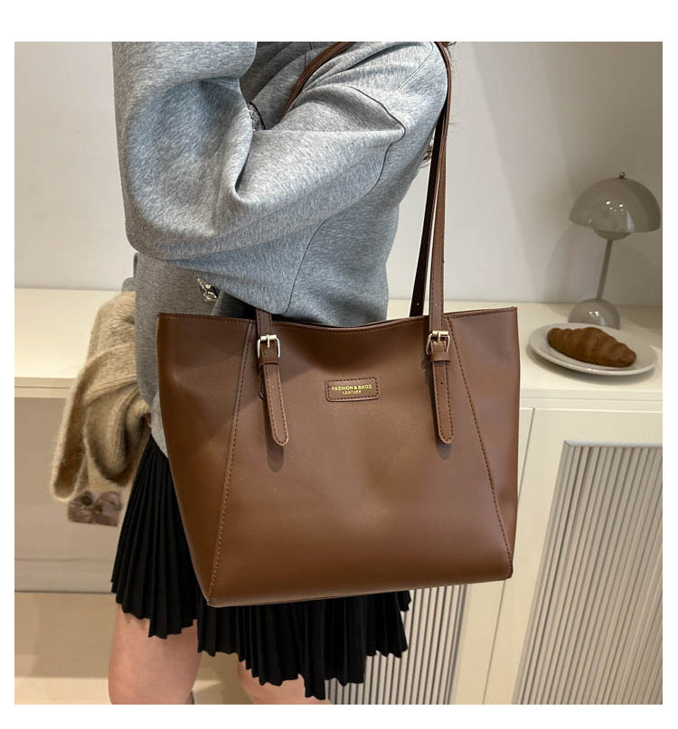 Large Capacity Bag Women's Autumn and Winter All-match 2024 New Style Simple Shoulder Bag College Students' School Bag Commuter Tote Bag