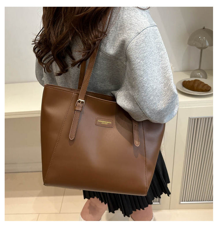 Large Capacity Bag Women's Autumn and Winter All-match 2024 New Style Simple Shoulder Bag College Students' School Bag Commuter Tote Bag