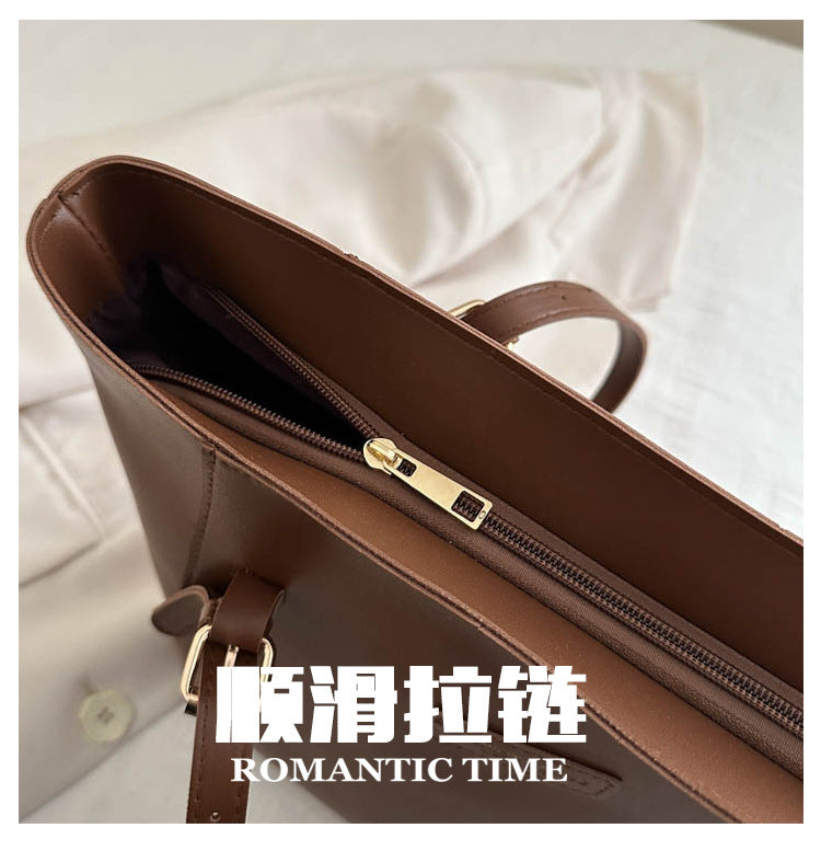 Large Capacity Bag Women's Autumn and Winter All-match 2024 New Style Simple Shoulder Bag College Students' School Bag Commuter Tote Bag